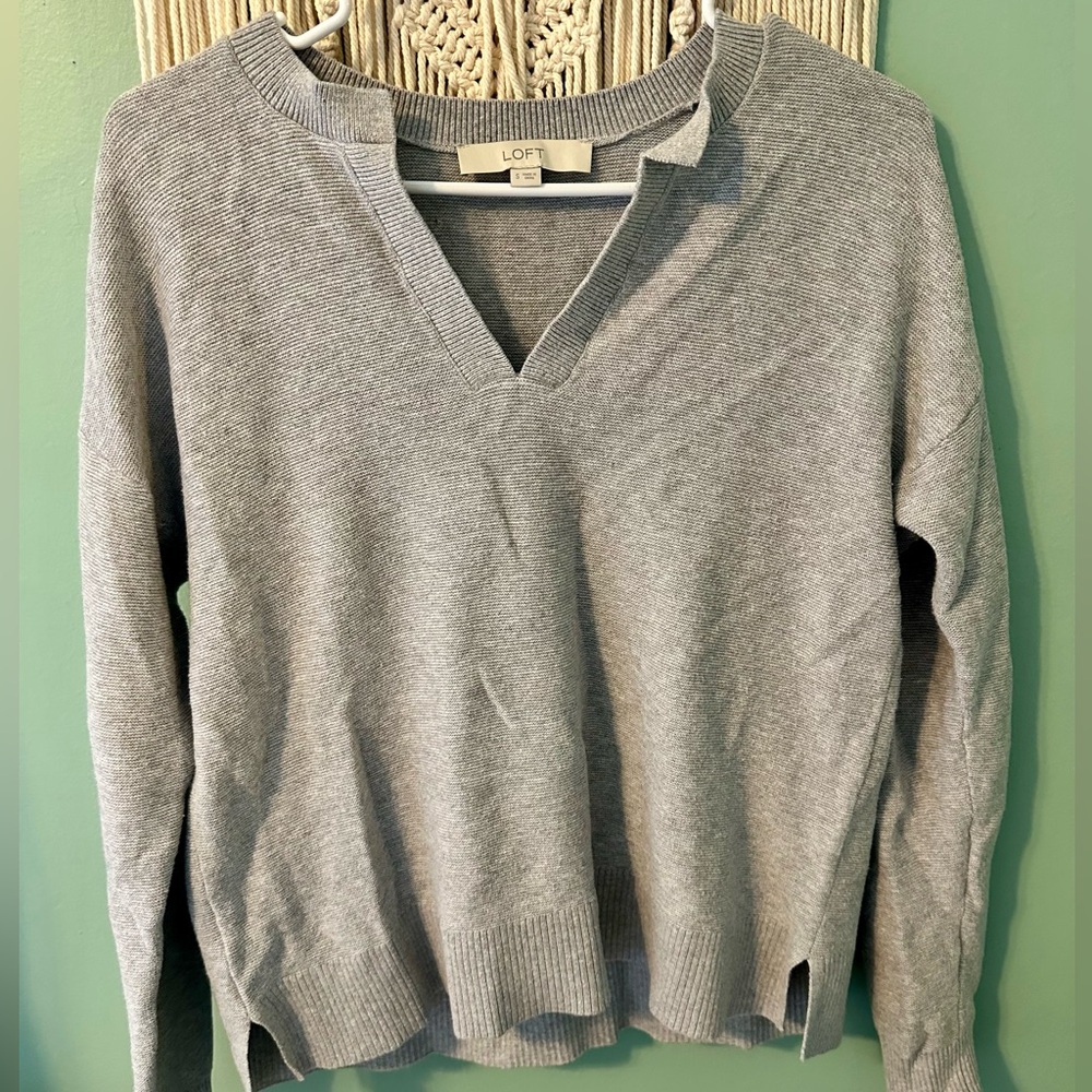 LOFT 100% Cotton Gray Lightweight V-Neck Sweater Size Small